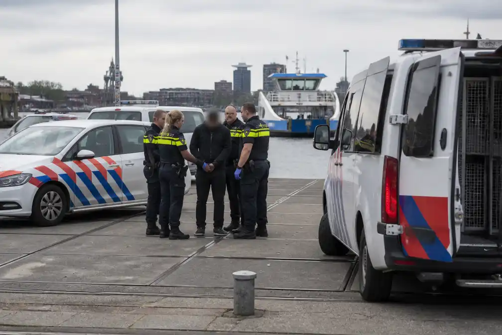 Gewonde bij schietpartij op NDSM-kade; verdachte en slachtoffer aangehouden