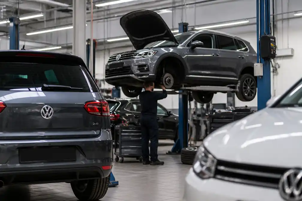 Volkswagen roept wereldwijd meer dan 2,8 miljoen wagens terug om stuurproblemen, ook in België