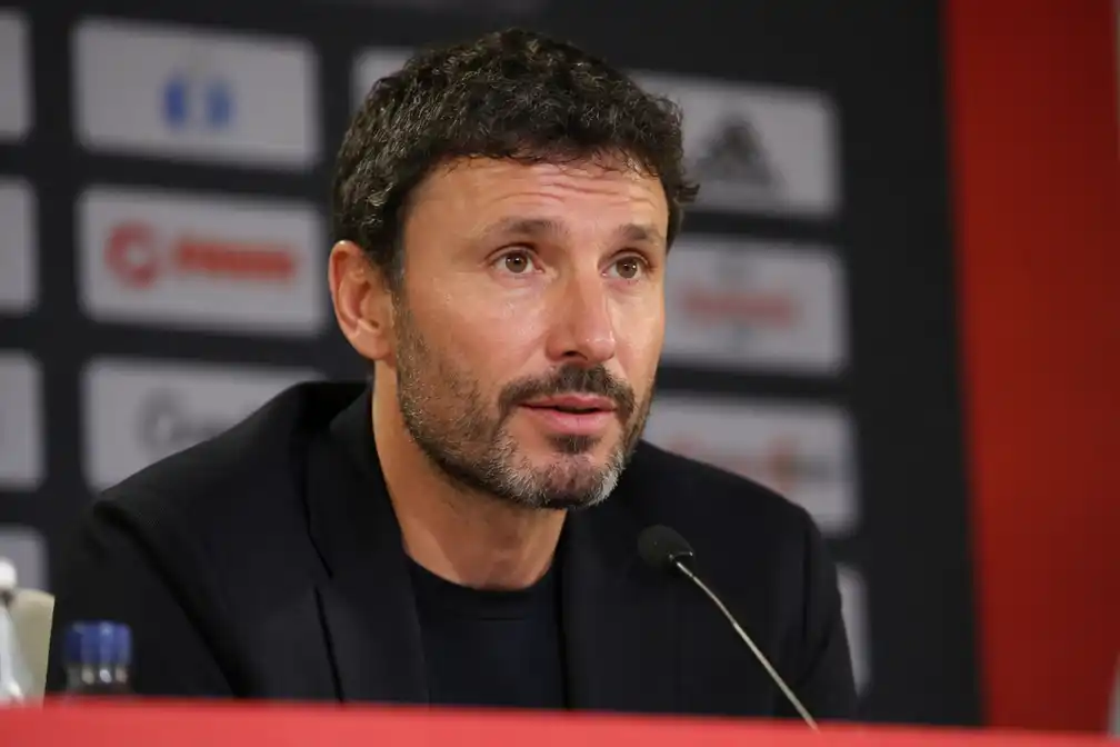 Van Bommel kiest Godts in basis bij Rode Duivels voor Nations League-duel met Italië