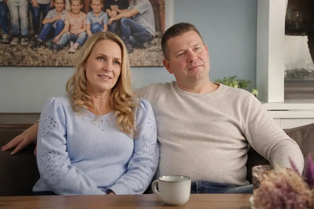 Lisa en Simon Bal uit Een huis vol geven elkaar opnieuw het jawoord