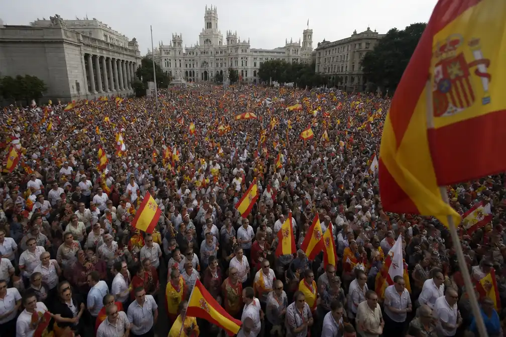 Duizenden demonstreren in Madrid tegen overheidsaanpak rond Ceuta