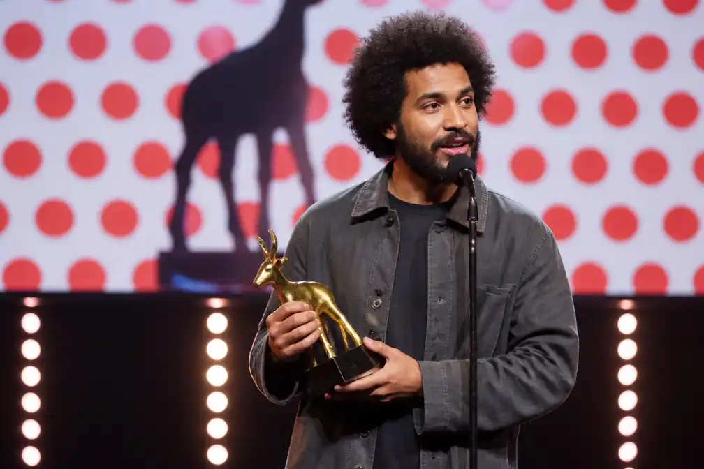 Videoclip In Search of Yang van YĪN YĪN wint prijs op NFF Muziekvideo Awards