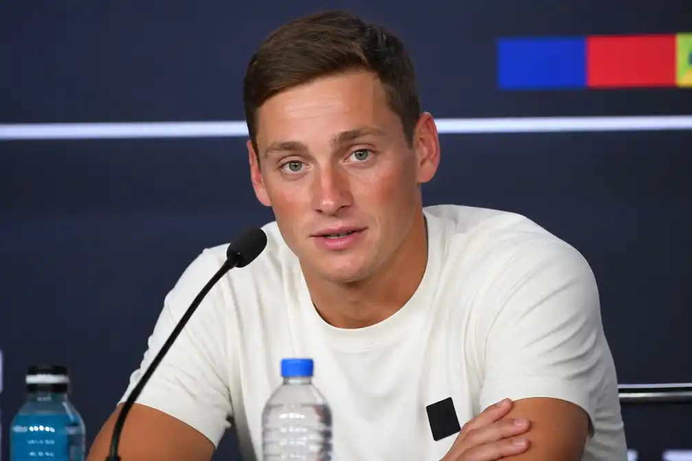 Van der Poel pakt WK-brons op de weg in Montreal na 'heel sterke wedstrijd'