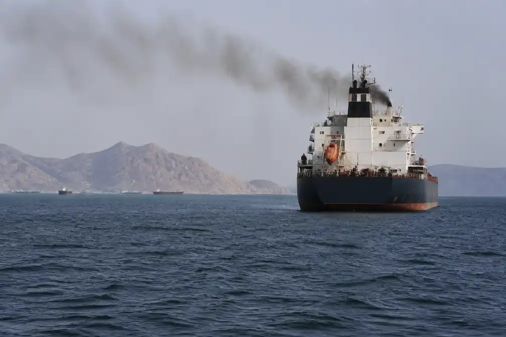 VN schort evacuatie Straat van Hormuz op na aanval Iran op vrachtschip