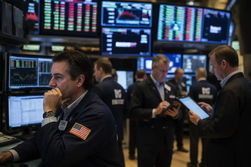 Beurzen New York sluiten gemengd na inflatiecijfers; tech wint, brede markt daalt