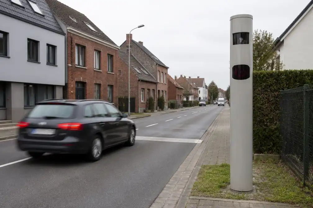 Lidar-flitspaal in Deinze flitst 389 hardrijders in zone 30 in één week