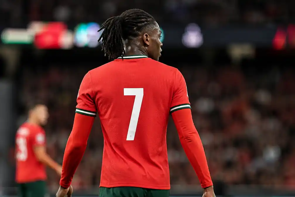 Rafael Leão draagt Ronaldo's rugnummer 7 tegen Denemarken