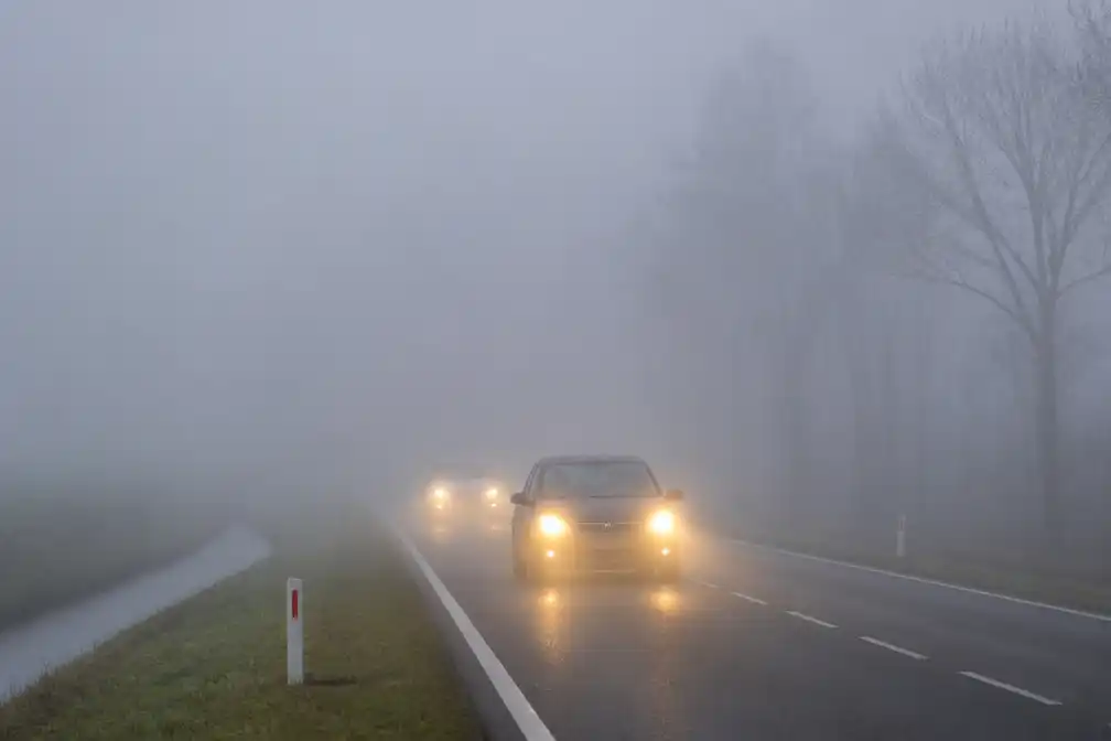 KNMI geeft code geel af voor dichte mist in vijf provincies