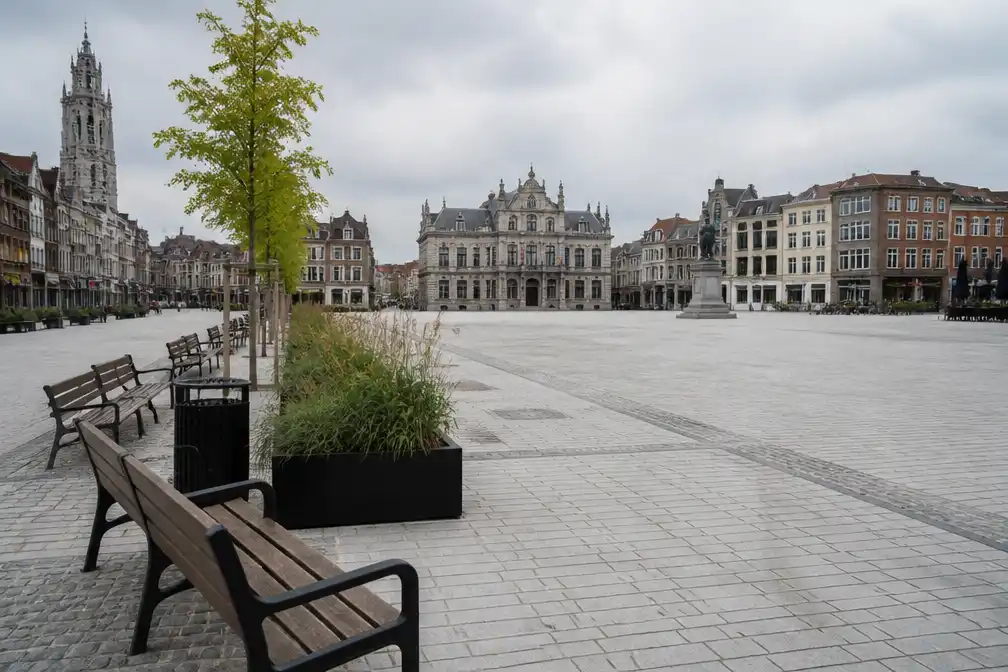 Vlaams Belang Sint-Niklaas stapt naar gouverneur over kostprijs Grote Markt