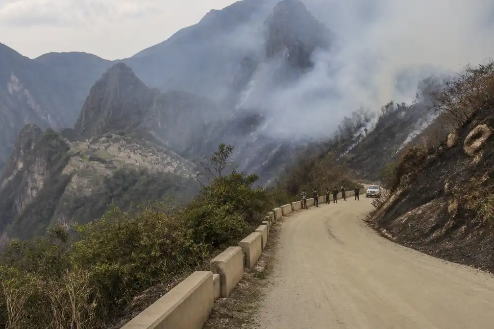 Brand bij toegangsweg naar Machu Picchu in Peru eist een leven en twee gewonden