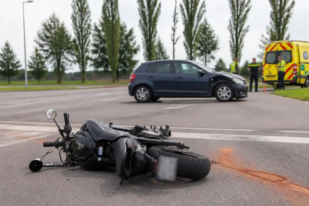 Motorrijder gewond na aanrijding met auto in Bilzen