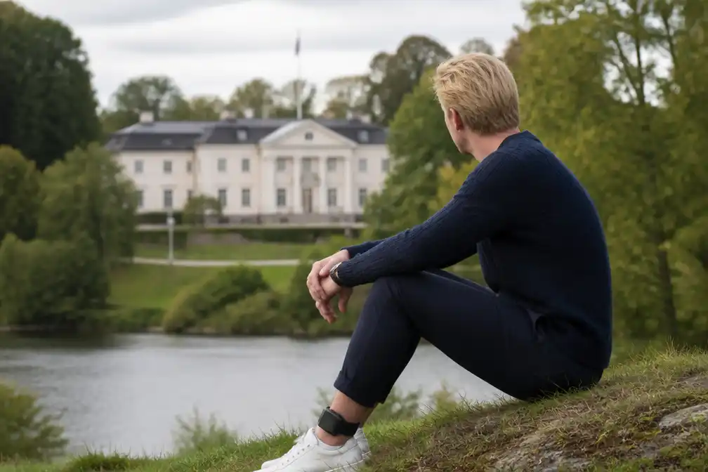 Marius Borg Høiby zoekt werk tijdens thuisdetentie met enkelband