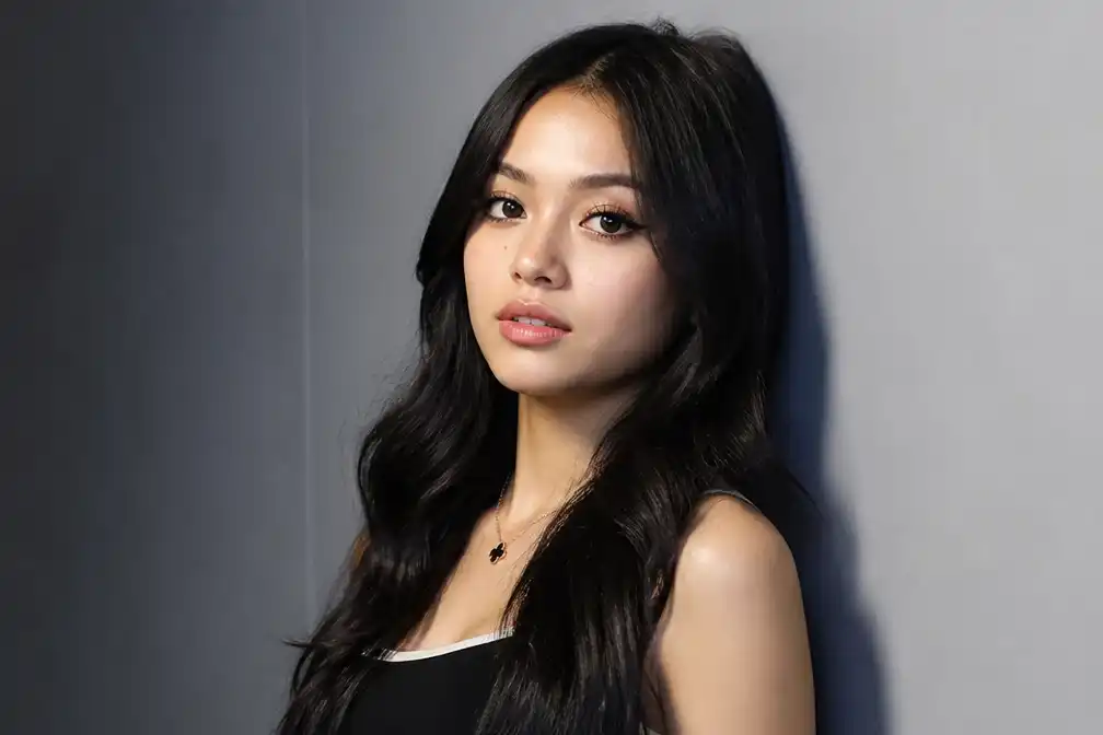 KATSEYE-lid Sophia Laforteza hervat activiteiten in januari 2027