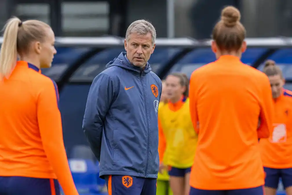 Oranje Leeuwinnen beginnen WK-play-off tegen Hongarije