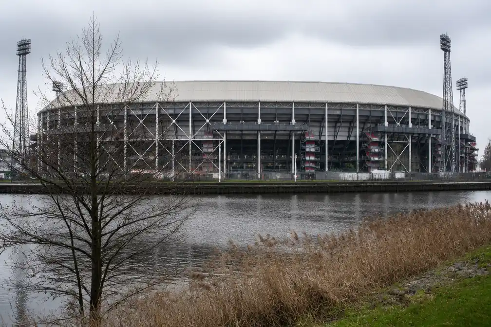 Feyenoord lijdt verlies van 12,6 miljoen euro door lagere Europese inkomsten