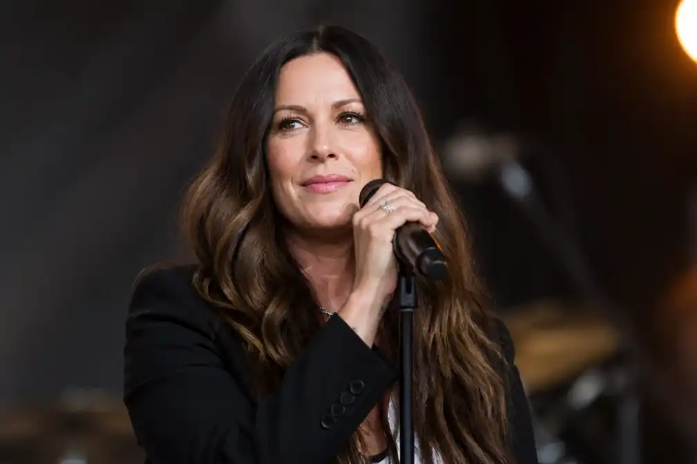Alanis Morissette brengt op 6 november eerste kerstalbum uit