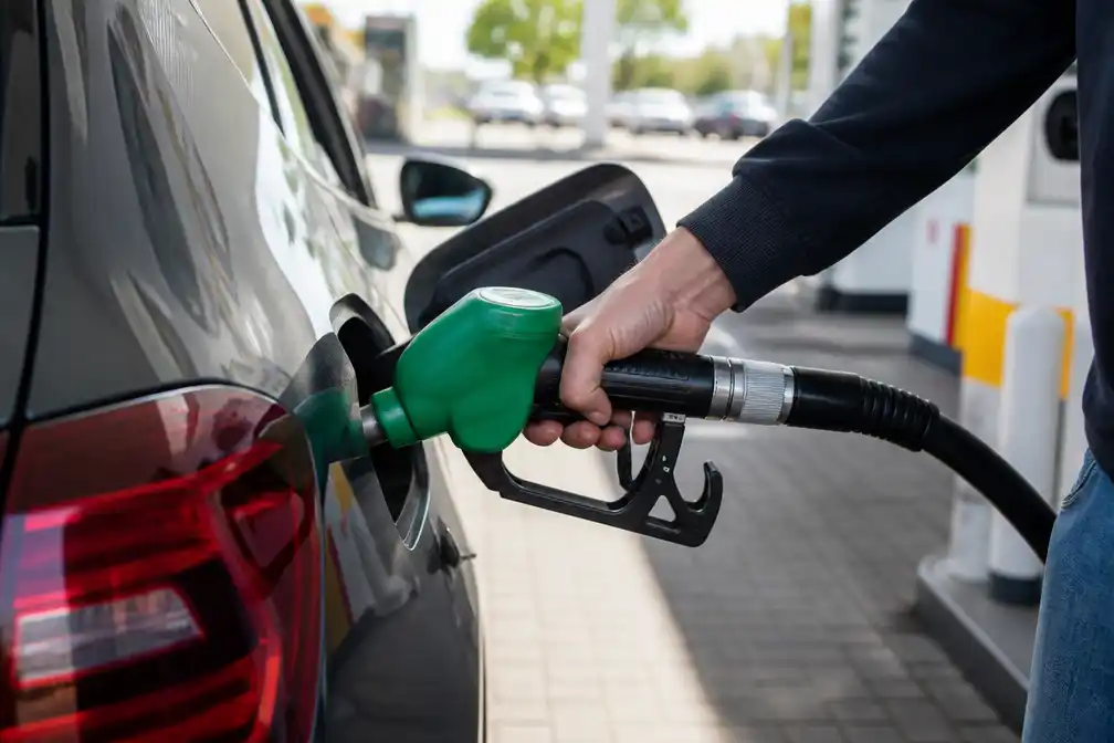 Benzineprijs Nederland op record: Euro95 nu even duur als diesel