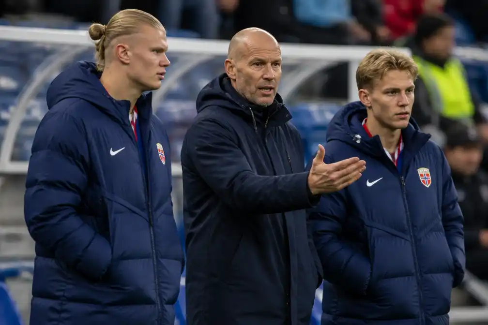 Noorse bondscoach verdedigt sparen Haaland en Odegaard na nederlaag tegen Frankrijk