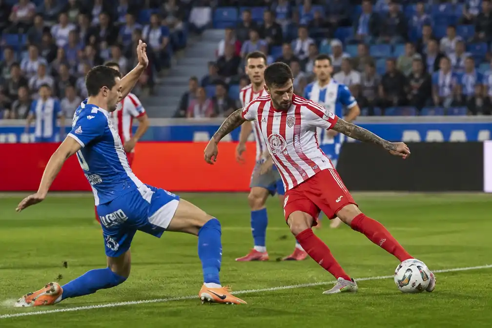 Atlético wint met 2-1 bij Alavés, Romero beslist in 87e minuut