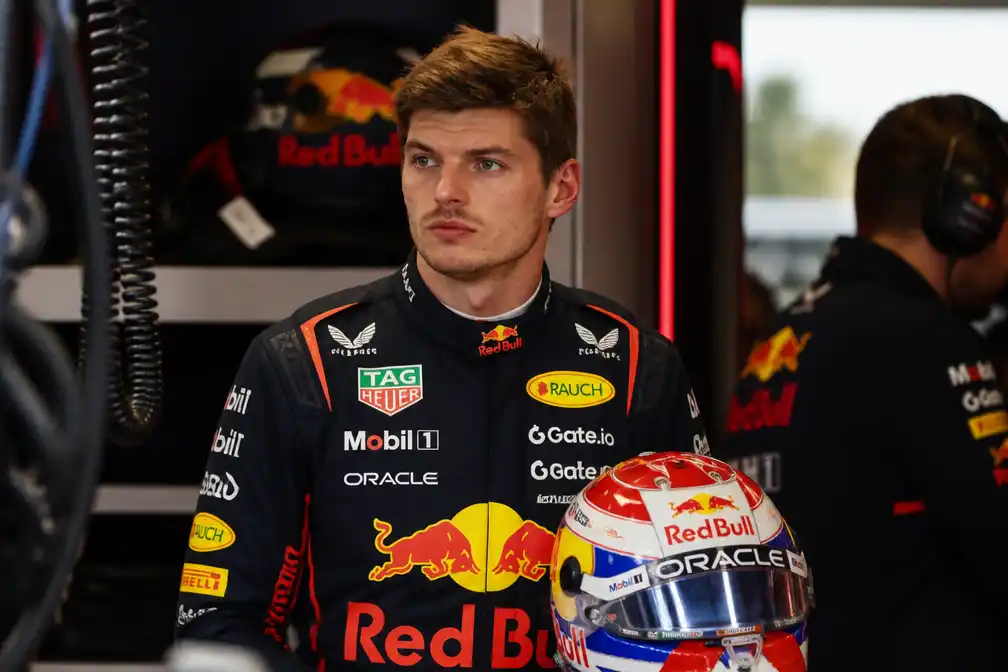 Verstappen pakt vijftigste pole, maar: starts van Red Bull moeten beter
