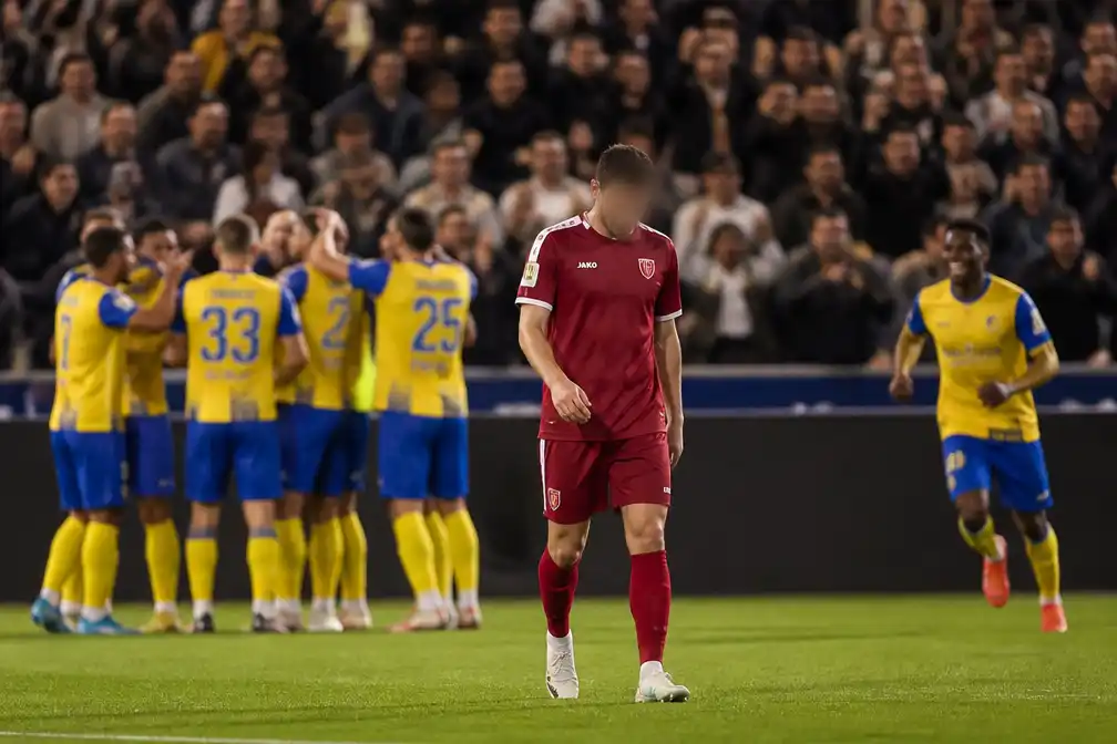 Westerlo vernedert Antwerp met 5-1 in 't Kuipje en zet reeks van 12 op 12 verder
