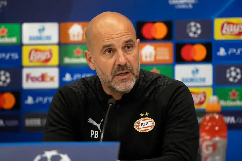 Bosz verwacht intense uitwedstrijd voor PSV bij RB Leipzig in Champions League