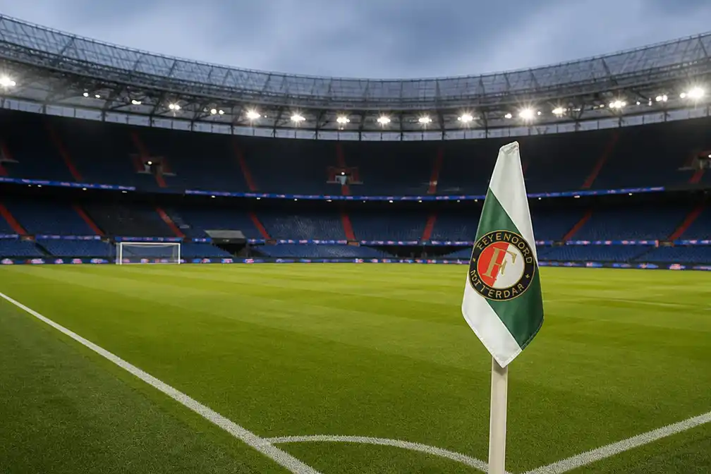 Feyenoord ontvangt Como in eerste Champions League-thuisduel van het seizoen