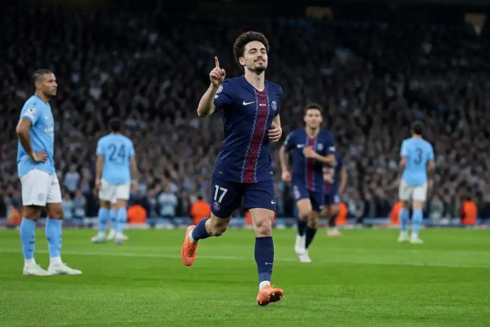 PSG leidt 0-3 bij Manchester City na dominant eerste half uur in Champions League