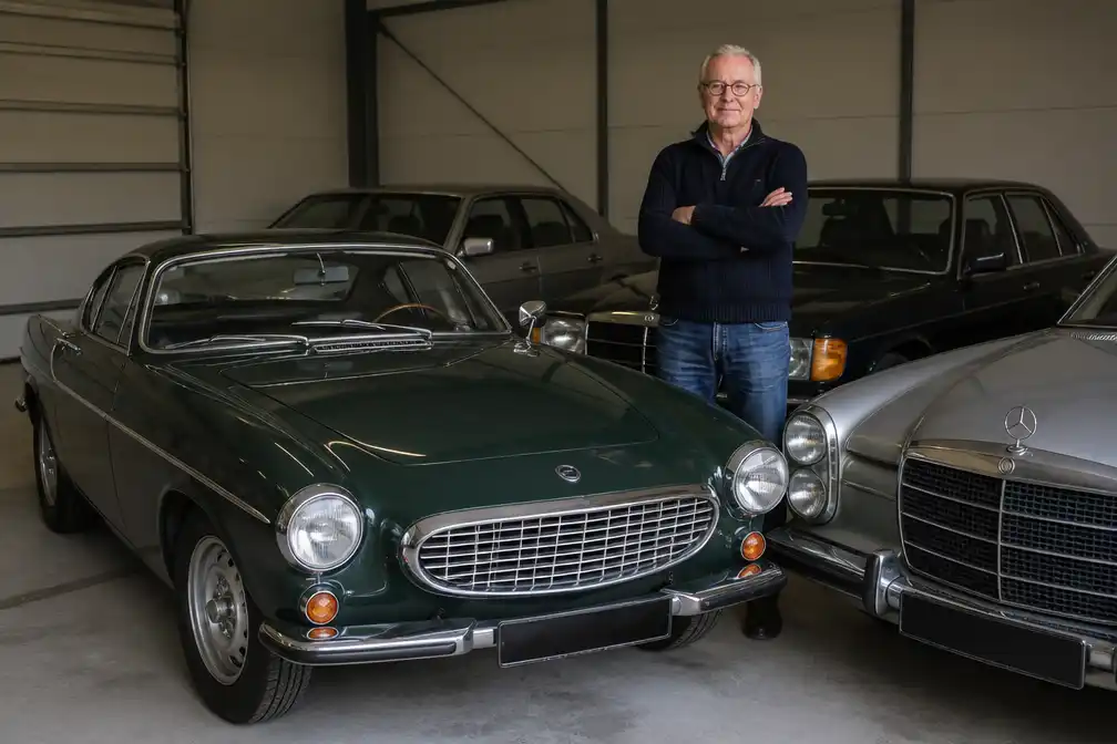 Mercedes-liefhebber Sjaak Malenstein deelt zijn liefde met Volvo P1800 uit 1961