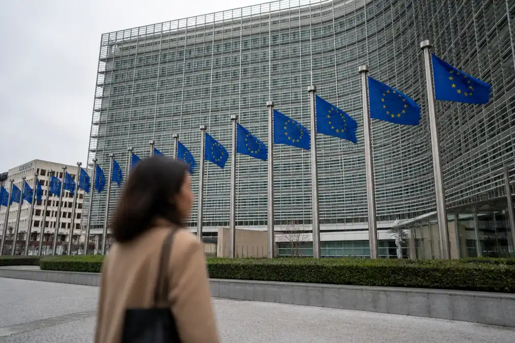 Brussel wil 50 miljard euro ophalen met nieuwe EU-heffingen op plastic, CO2 en pakketjes