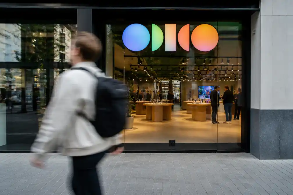 Apax neemt Odido volledig over en koopt Warburg Pincus uit