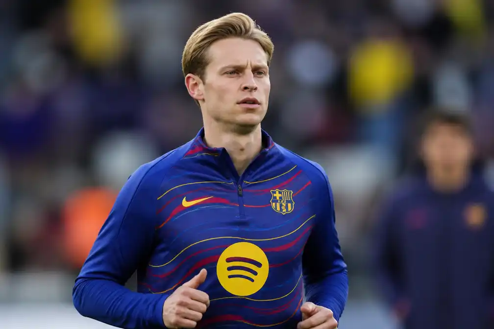 Frenkie de Jong terug in Barcelona-selectie voor duel met Real Betis