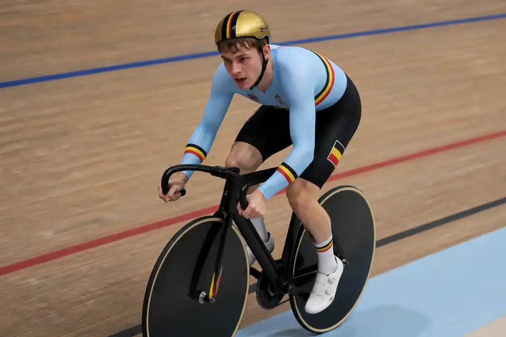 Van den Bossche houdt virtueel zilver vast halverwege puntenkoers in Shanghai