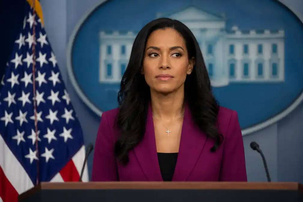 Katie Zacharia reageert op ontslag als perssecretaris van het Witte Huis na amper een week