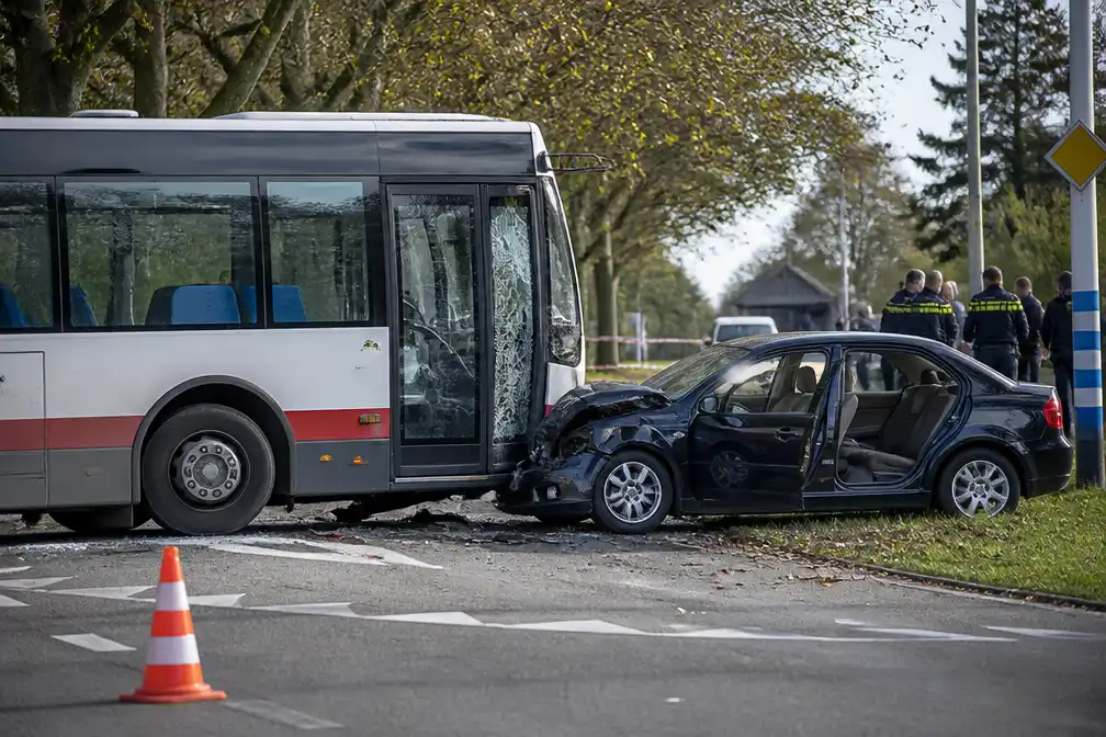 Rotterdammer krijgt 150 uur taakstraf voor dodelijk busongeluk in Zwartewaal