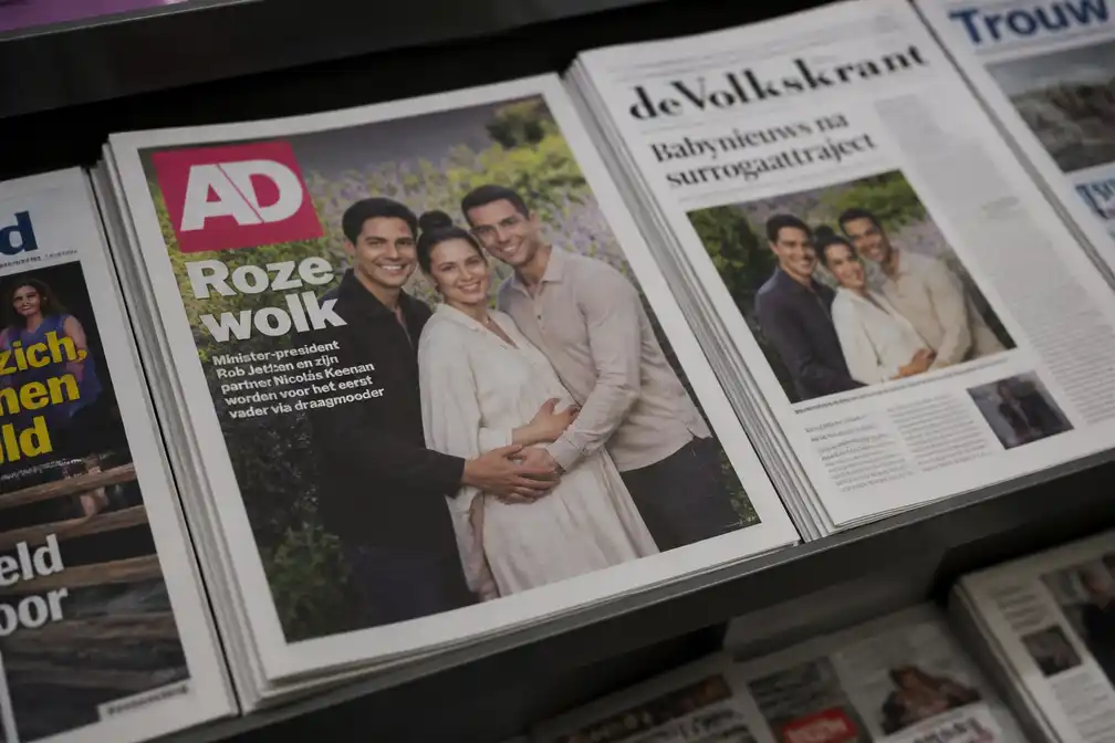 Babynieuws van premier Rob Jetten en partner Nicolás Keenan op krantenvoorpagina's