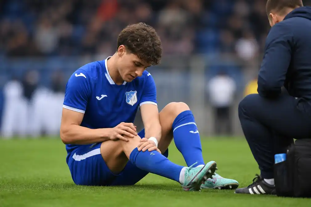 Nathan De Cat zo'n 3,5 maanden out met gescheurde meniscus