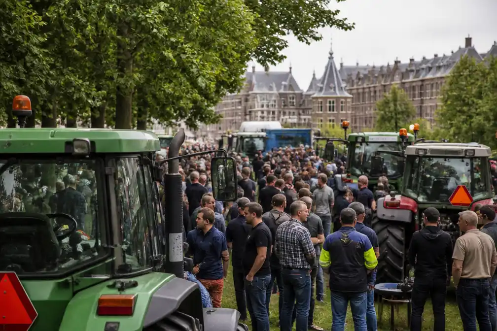 Boeren opgeroepen tot protest bij Kamerdebat over landbouwplannen