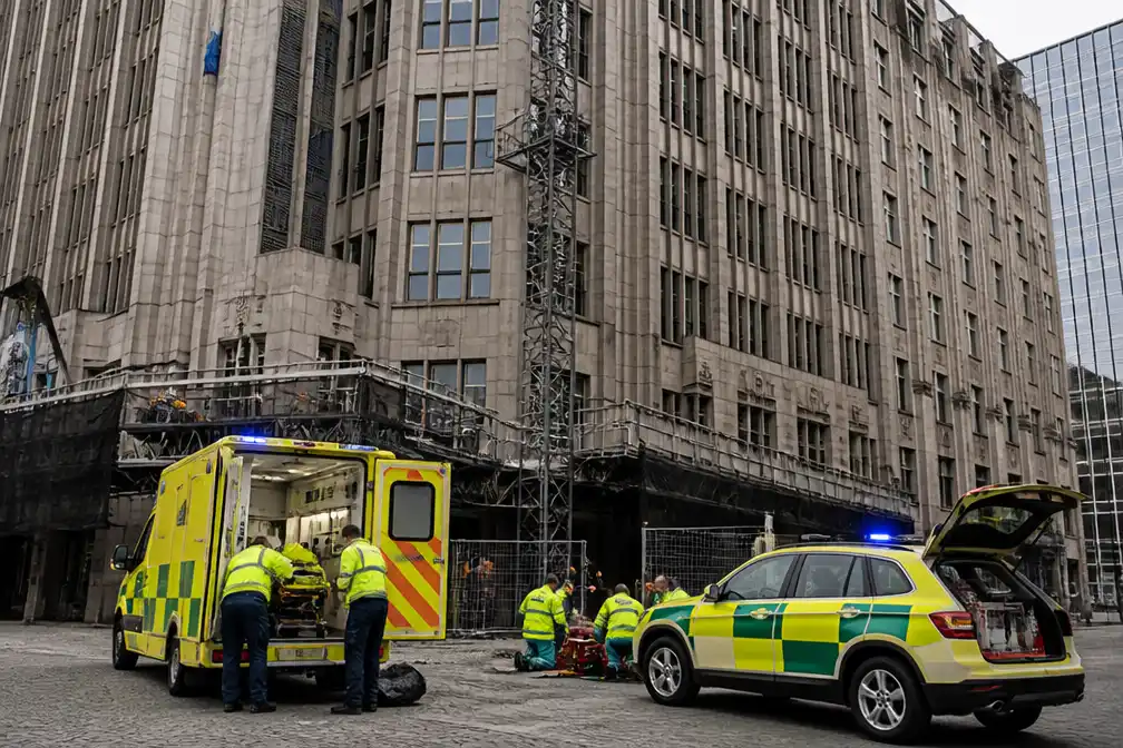 Klimmer (29) zwaargewond bij plaatsing banner aan Boerentoren in Antwerpen