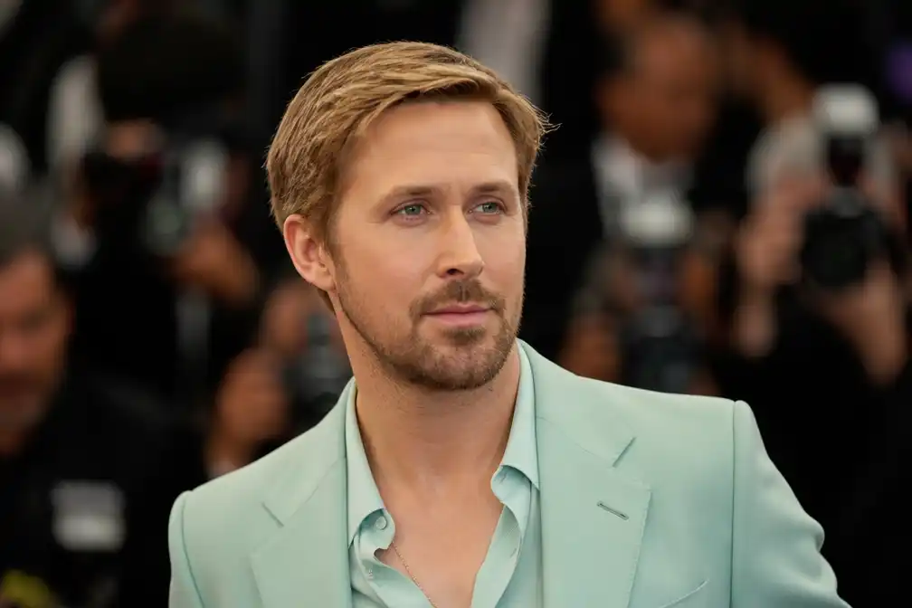 Dead Man's Bones van Ryan Gosling brengt na 17 jaar nieuwe muziek uit