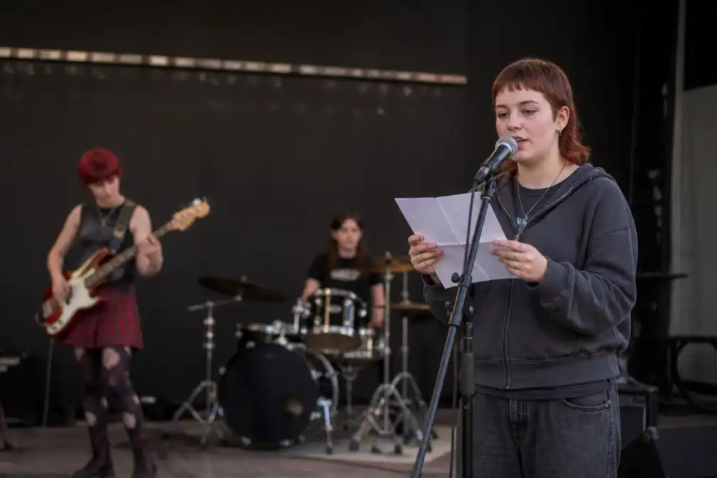 Kunstenfestival NUTZ! brengt in Boegie Woegie poëzie en punk samen op 24 oktober