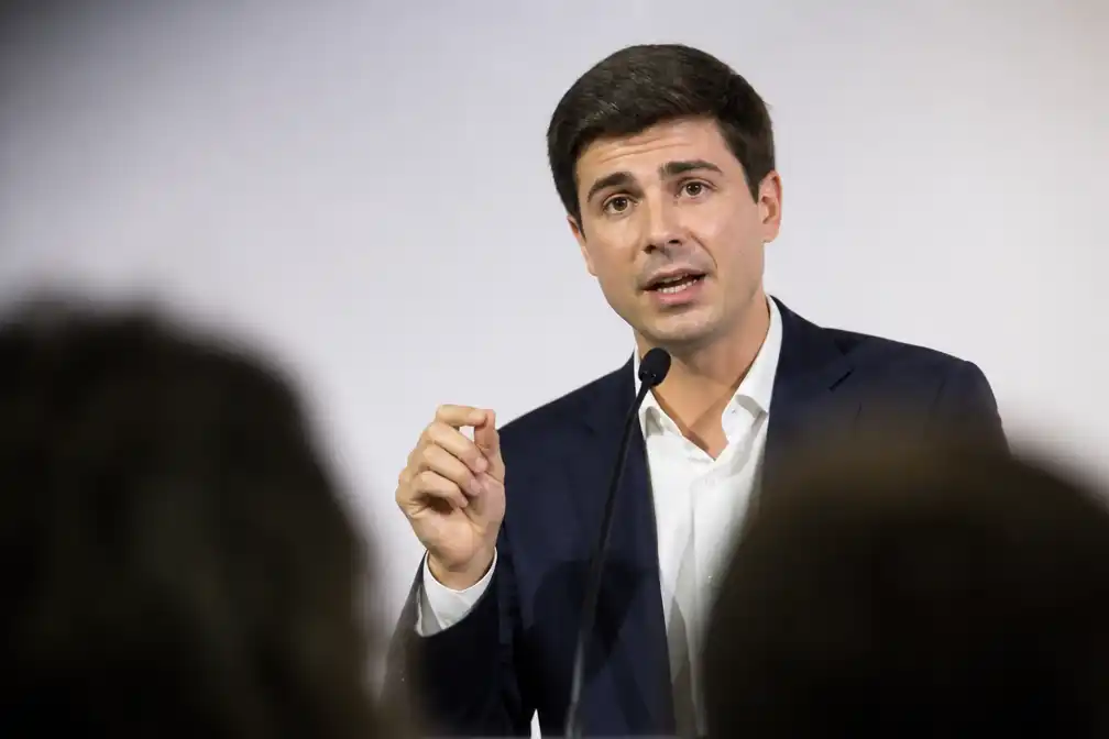 Rousseau (Vooruit) weigert remgeld van 4 naar 10 euro nu begrotingsoverleg vastloopt