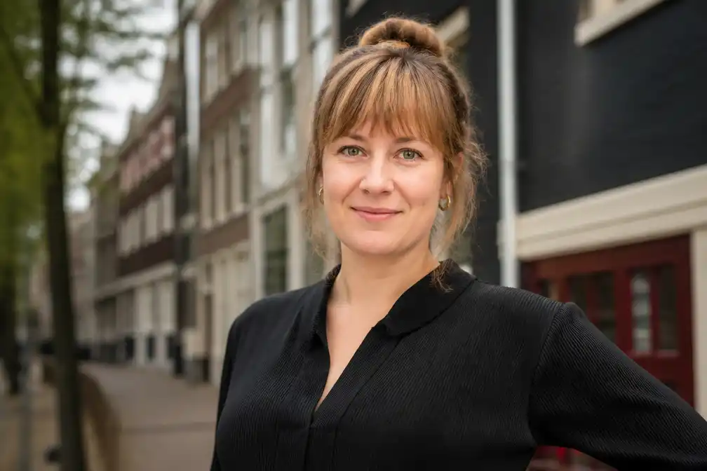 Cabaretière Kirsten van Teijn bevallen van zoon Oof