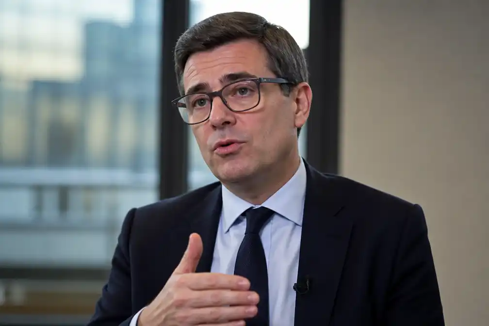 Burnham wil 'open gesprek' over vrij verkeer met EU