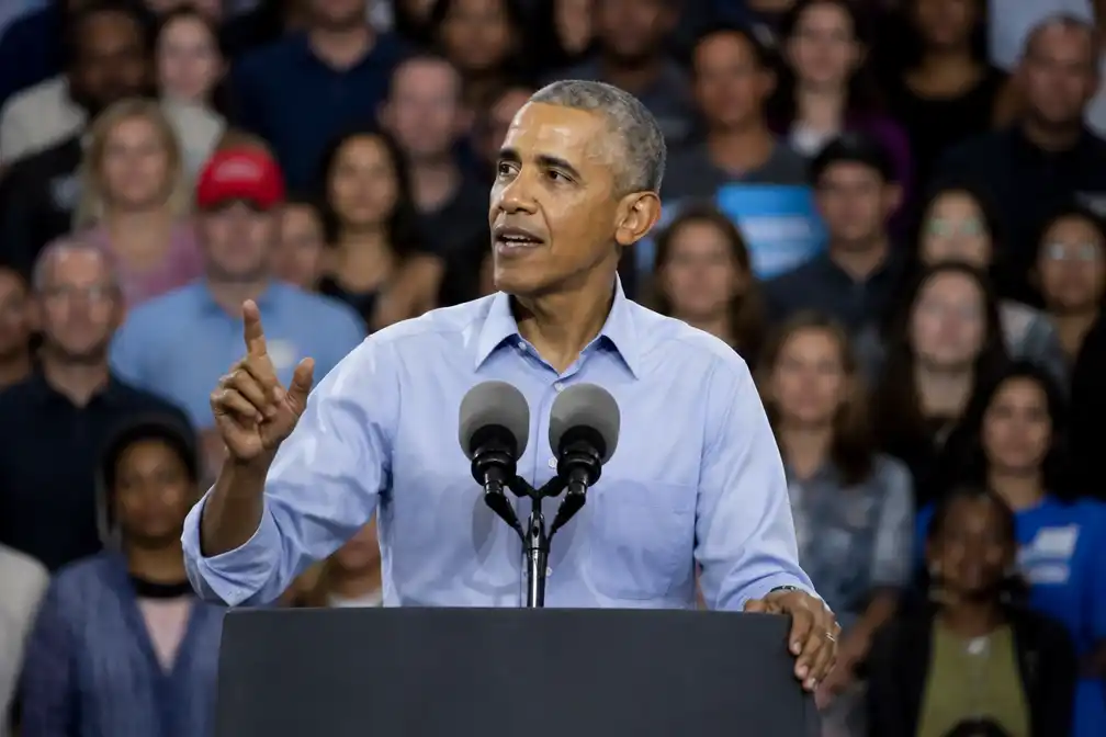 Obama geeft Trump in Ohio en Michigan de schuld van stijgende kosten