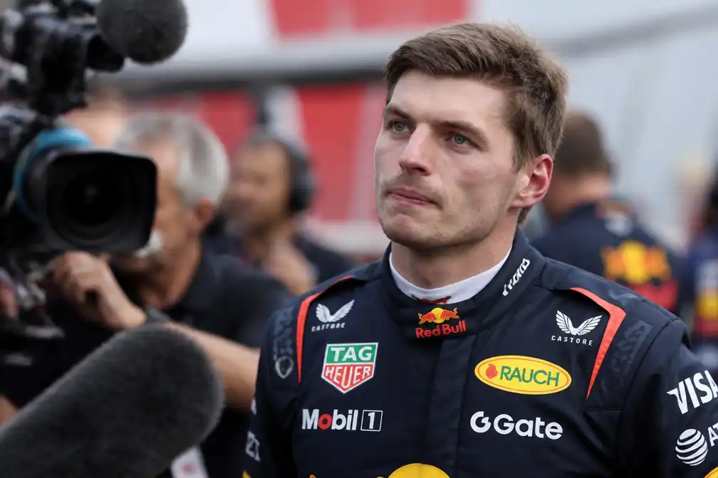 Verstappen derde in Austin, maar gefrustreerd door bandenkeuzes, trage pitstop en radiostoring