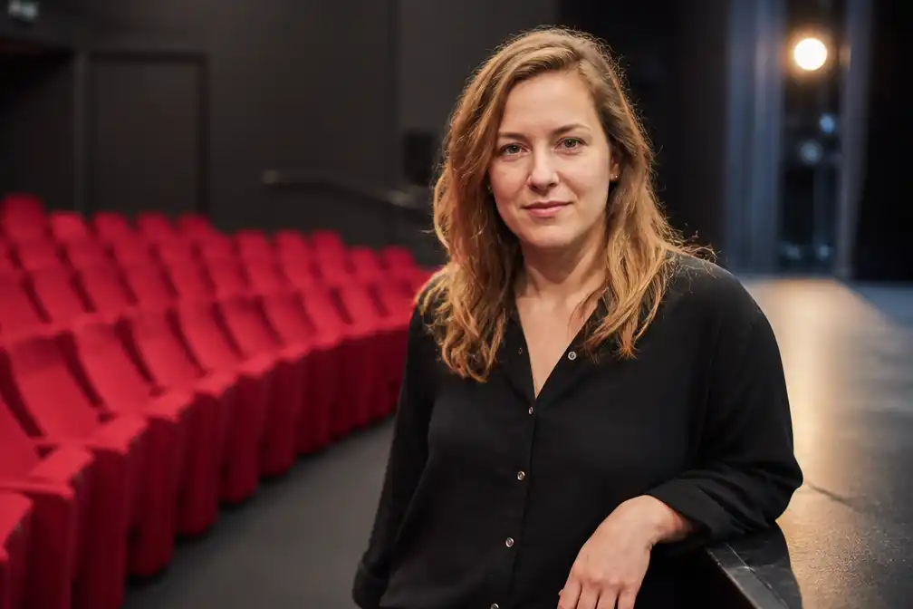 Renske van Dijk maakt theatervoorstelling Kankerwijf na kankerdiagnose