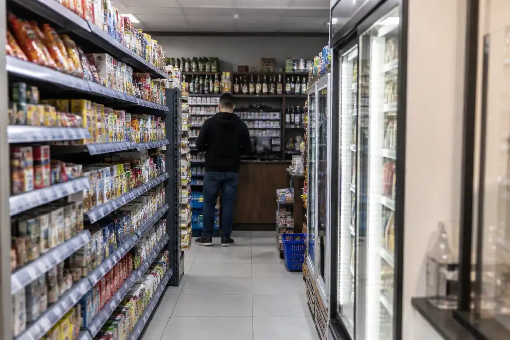 Denderleeuw keurt eerste uitbatingsvergunningen voor dagwinkels goed onder strengere regels