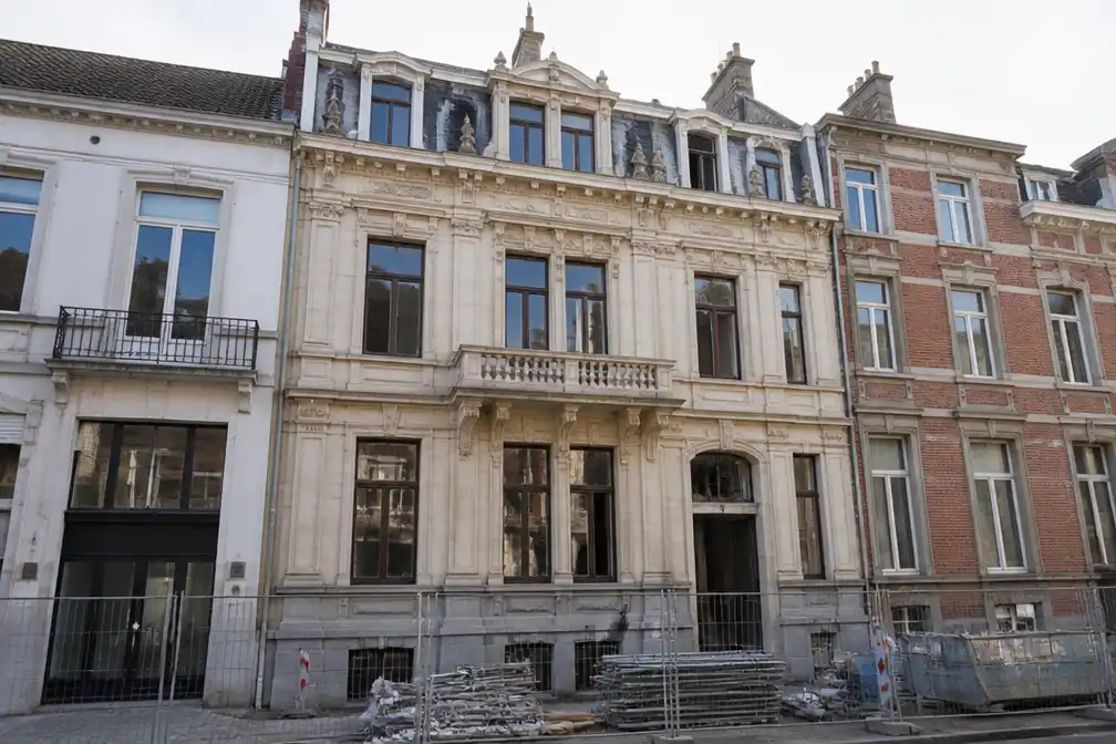 Herenwoning uit 1876 in Leuvense Blijde-Inkomststraat wordt zes luxeappartementen