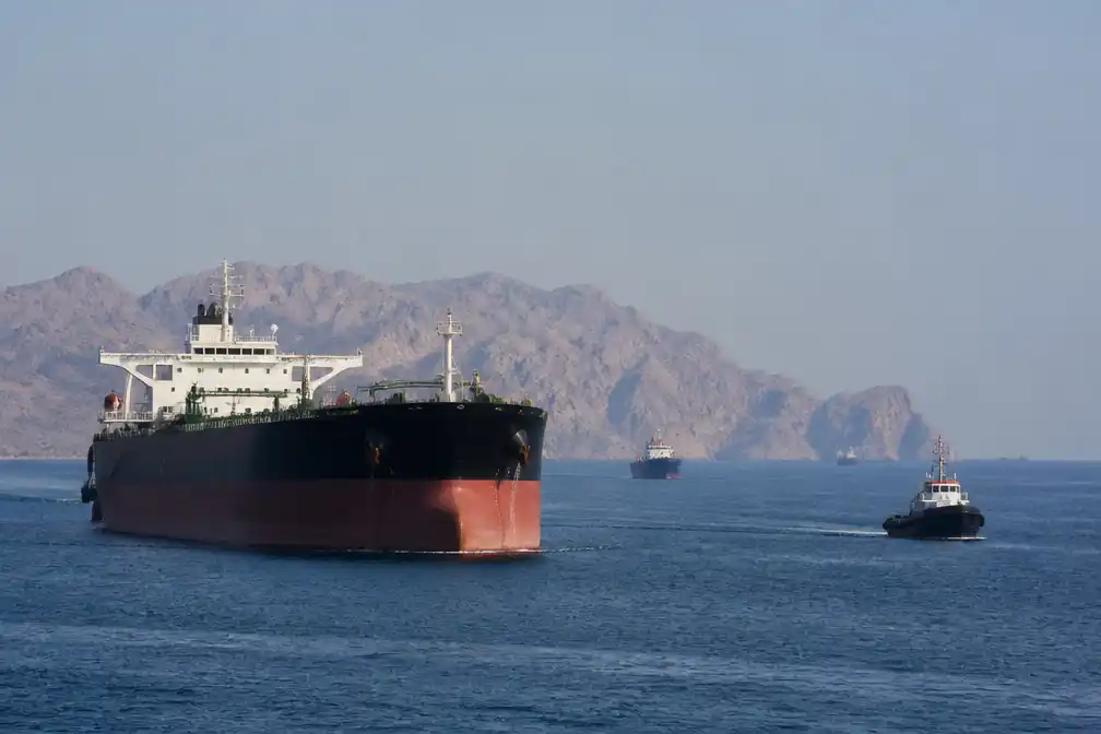 VS en Iran staken aanvallen, schepen kunnen vrij varen door Straat van Hormuz